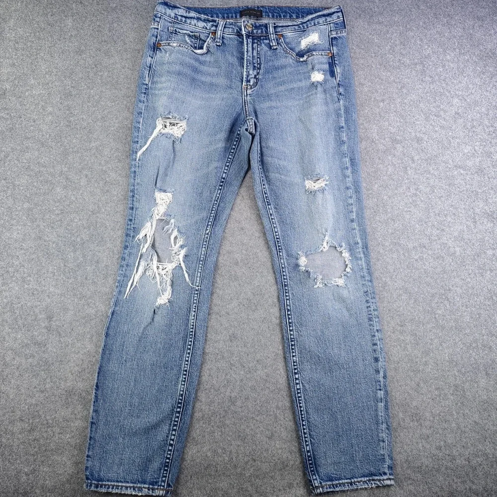 Silver Jeans Women's 26x27 Not Your Boyfriends Jeans (31x28) Blue Distressed
